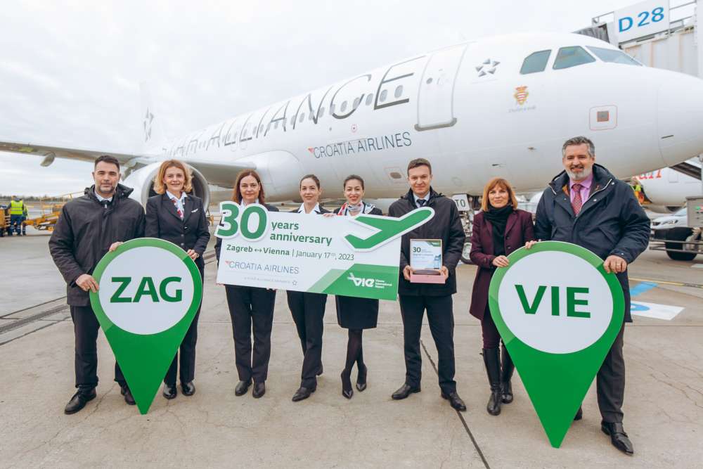 Predstavnici kompanije Croatia Airlines i bečke zračne luke povodom 30. obljetnice © Flughafen Wien AG