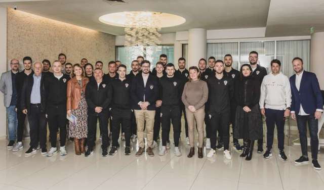 Stručni stožer i Futsal A reprezentacija, uz predstavnike HNS-a i JGL-a