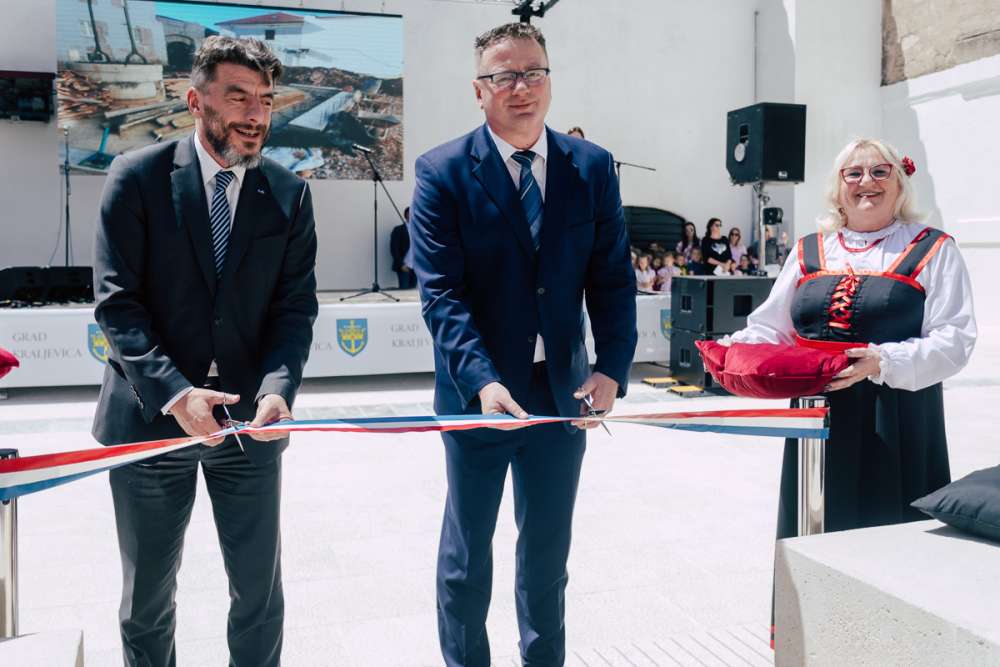 Otvoren Trg Zrinski u Kraljevici (3)