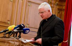 Uzinić: Znakovi ponavljanja zla vide se i kod nas, imunološki sustav društva je narušen mate uzinić