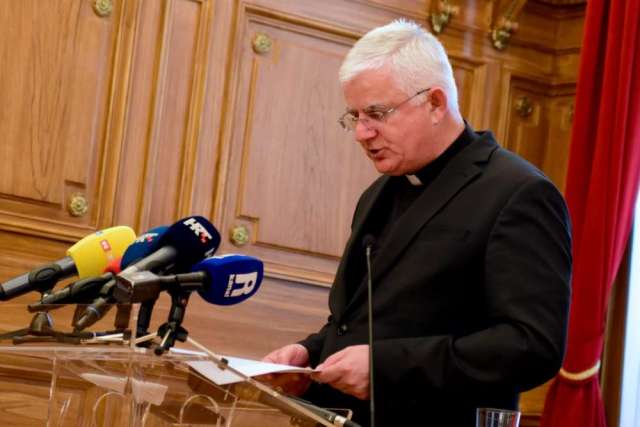 mate uzinić mate uzinić