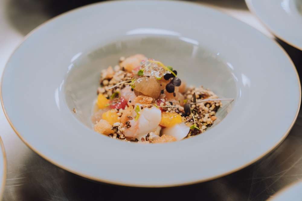 7 Seas Restaurant & Bar