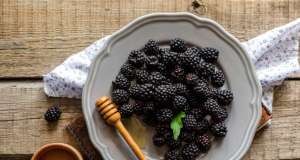 Kolumna “Kako diše tako i piše Frida Šarar” – Kupine ljeto