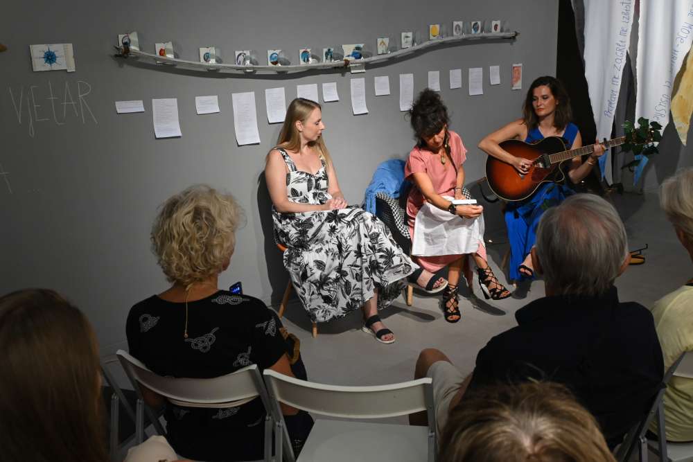 Brodarica uz promociju Zbirke slikopisa Margarete Peršić