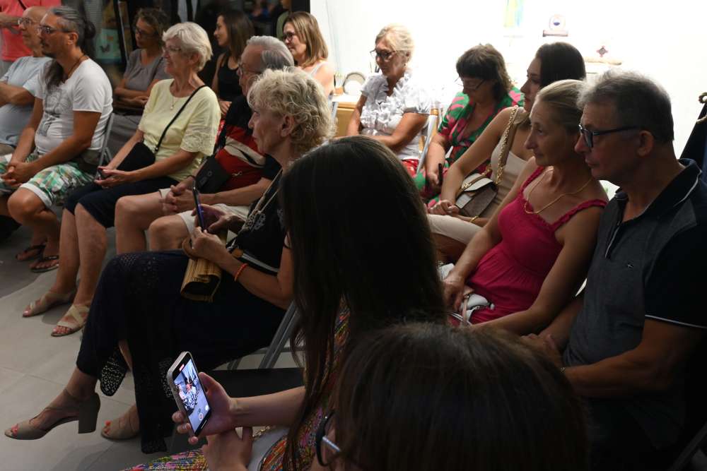 Brodarica uz promociju Zbirke slikopisa Margarete Peršić