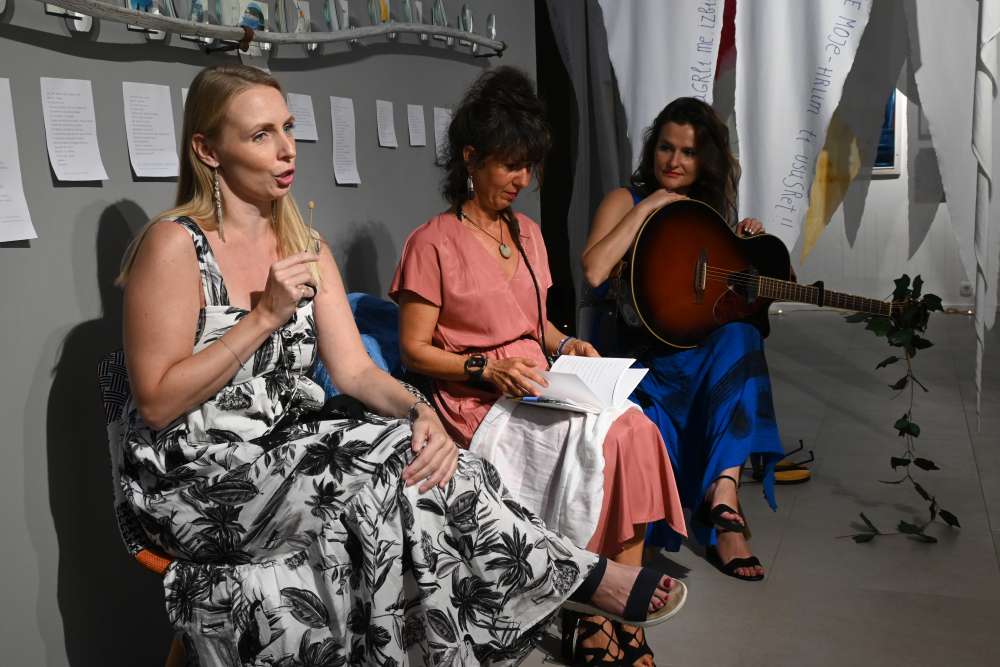 Brodarica uz promociju Zbirke slikopisa Margarete Peršić