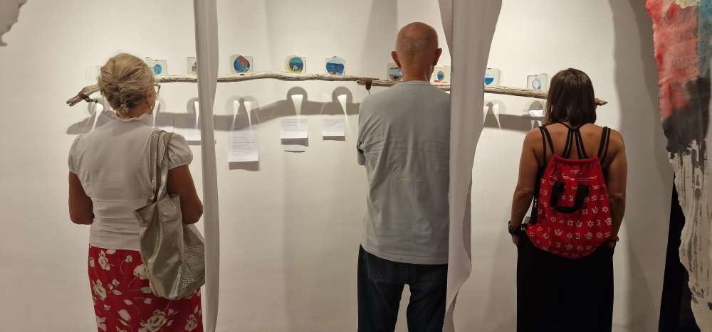 Brodarica uz promociju Zbirke slikopisa Margarete Peršić