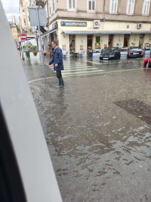 rijeka poplava