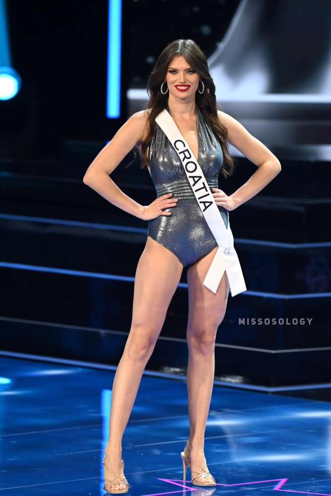 Andrea Erjavec,