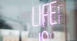 Kolumna “Kako diše tako i piše Frida Šarar” – Četrdesete life is now