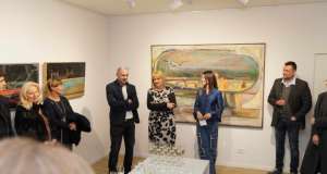 Nemojte propustiti izložbu Tomislava Ćurkovića u Galeriji Artsada, mjesto radnje Volosko Tomislav Ćurković, Nataša Ivančević i Matea Bakotić