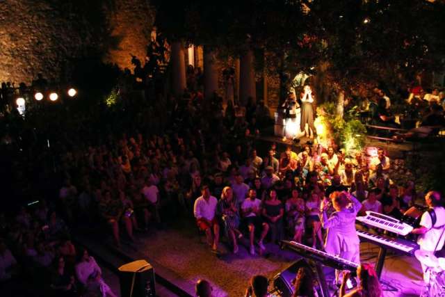 Tonči Huljić i Madre Badessa