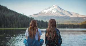 Kolumna “Kako diše tako i piše Frida Šarar” – Po veroispovesti: prijatelj prijatelj