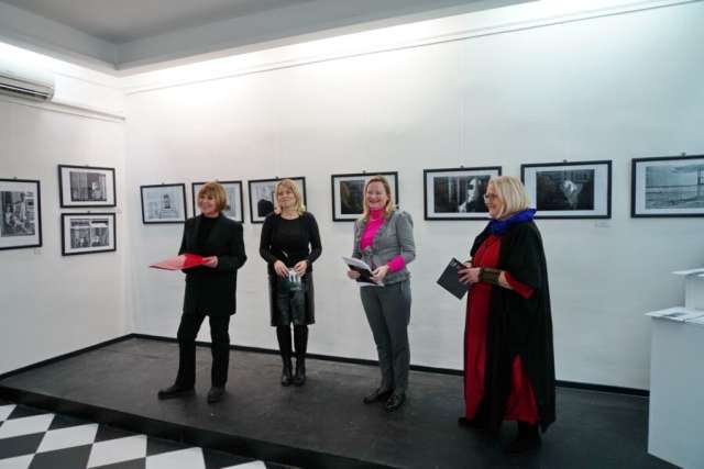 11. salon crno-bijele fotografije 11. salon crno-bijele fotografije