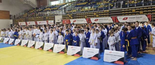 Državno prvenstvo školskih sportskih društava u judu u Opatiji Državno prvenstvo školskih sportskih društava u judu u Opatiji