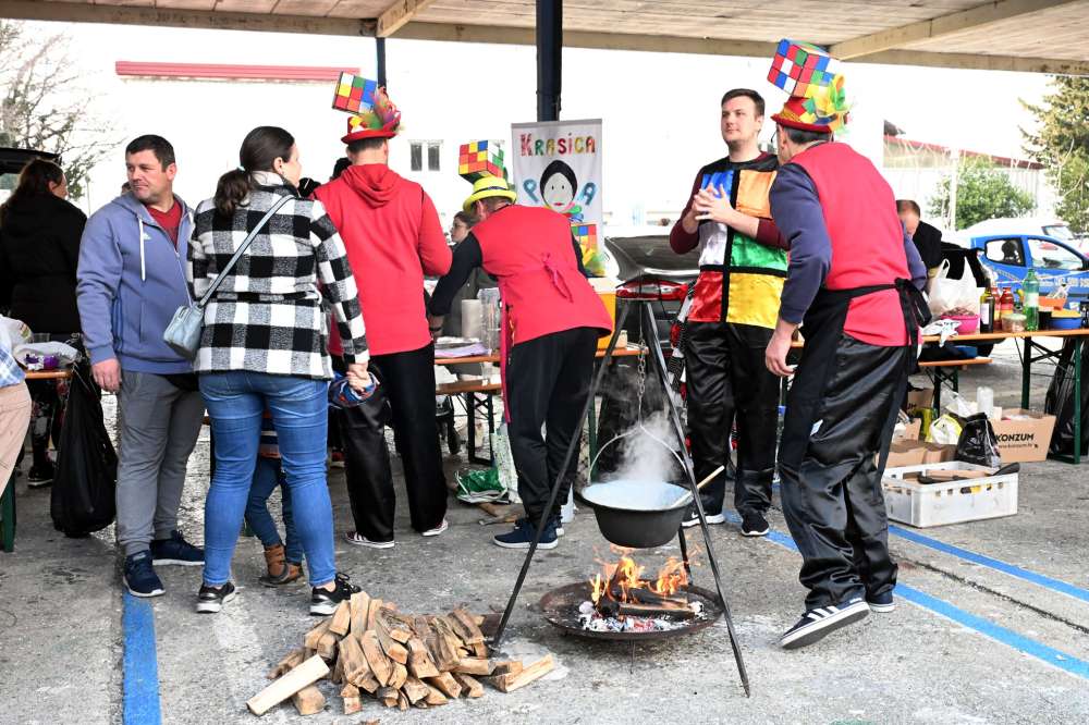 Karnevalska grupa Špažićari Kostrena