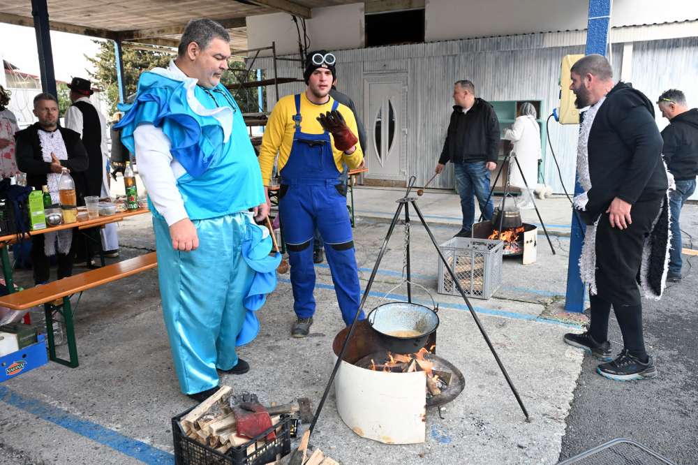 Karnevalska grupa Špažićari Kostrena