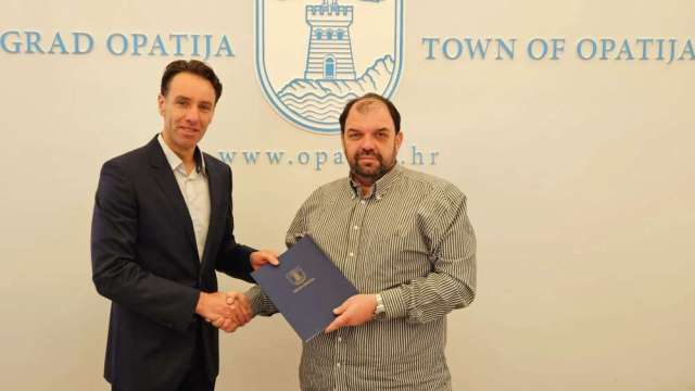 gradonačelnik Fernando Kirigin i ravnatelj Poliklinike Kantrida Paulo Petretić gradonačelnik Fernando Kirigin i ravnatelj Poliklinike Kantrida Paulo Petretić