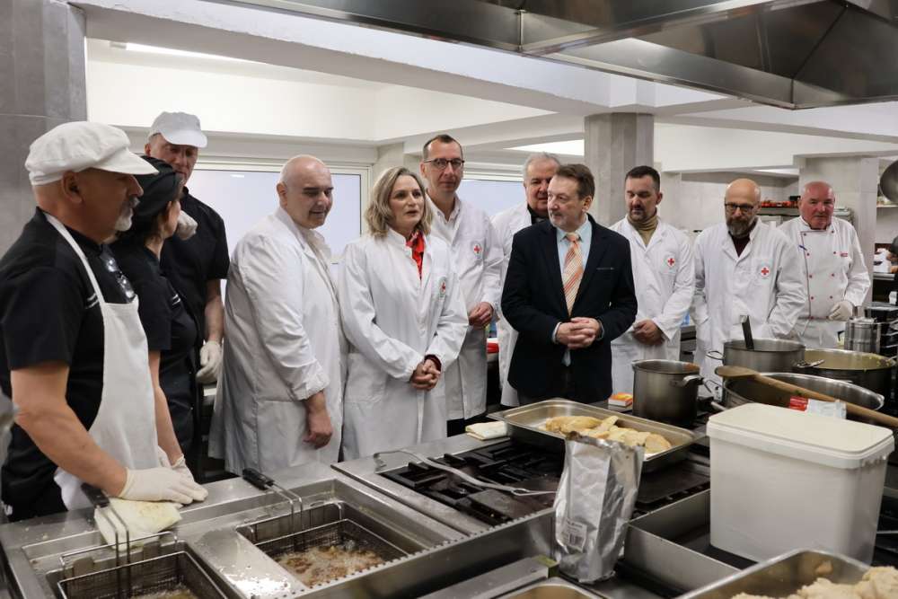 Otvorenje-obnovljene-kuhinje-Crvenog-kriza-