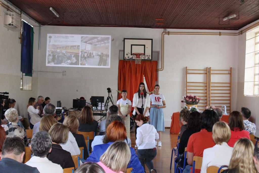 TV i podcast studio Prirodoslovne i grafičke škole