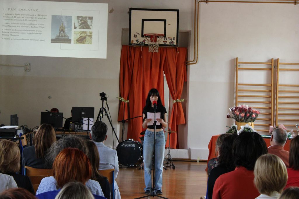 TV i podcast studio Prirodoslovne i grafičke škole