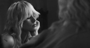 Nika Turković objavila album “Brze suze”, a prati ga novi singl „Rođendan“