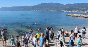 Učenici OŠ Frank Franković i gradonačelnica Rinčić u akciji za čisto more na Kantridi