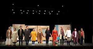 Premijera predstave „Tri sestre, ja“ duboko dirnula brojnu publike