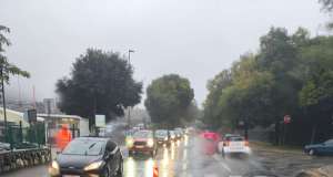 Oborine uzrokovale probleme u Osječkoj ulici, Prometni centar i ophodarska služba prate situaciju 24 sata