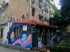 KUU Akt i CTK Rijeka zajednički oslikali kabinet u sklopu radionice „Nacrtajmo Svemir!“ nacrtajmo svemir