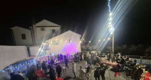 Uspješno održan Advent u Trtnima: blagdanski duh ispunio dječje igralište Trtni