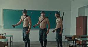 Večeras na HRT-u: Ne propustite nagrađivani ‘Fiume o morte!’, film o kaosu i buntu u Rijeci