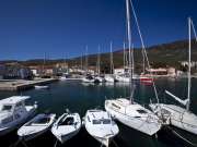 ‘Djeca su nam na ulici bez nadzora’: Predsjednik Mjesnog odbora Nerezina o idili, ali i problemima malog mjesta