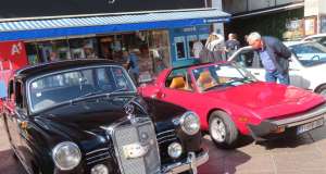 Riječki Korzo bruji od klasika: Više od 100 oldtimera slavi 30 godina tradicije na putu za Krk