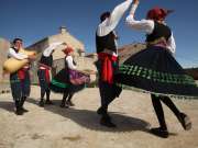 Cres kroz tradiciju i prirodu: od pčelarstva do festivala i pomorske baštine