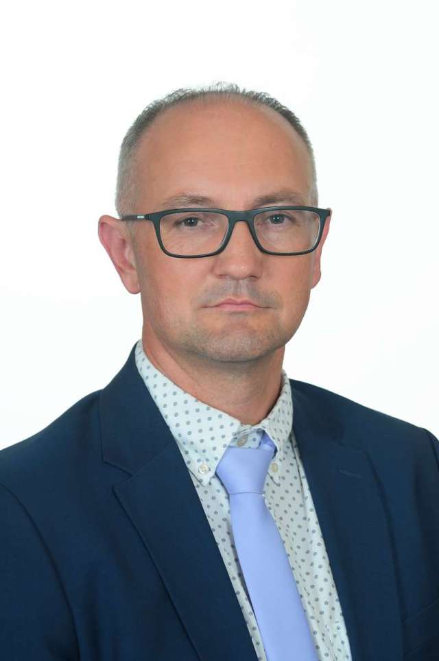 Naslovna (3)