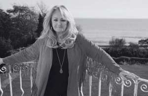 Preminula Bonnie Tyler: glas koji je obilježio generacije utihnuo je nakon teške borbe